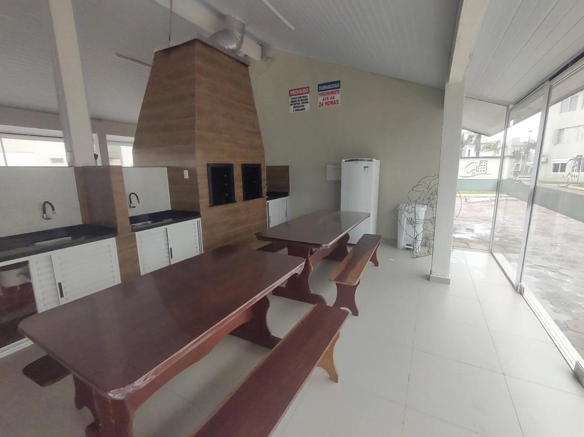 APTO ESPETACULAR a 50 m do Mar em Condomínio com PISCINAS MARAVILHOSAS Guaratuba Exterior foto